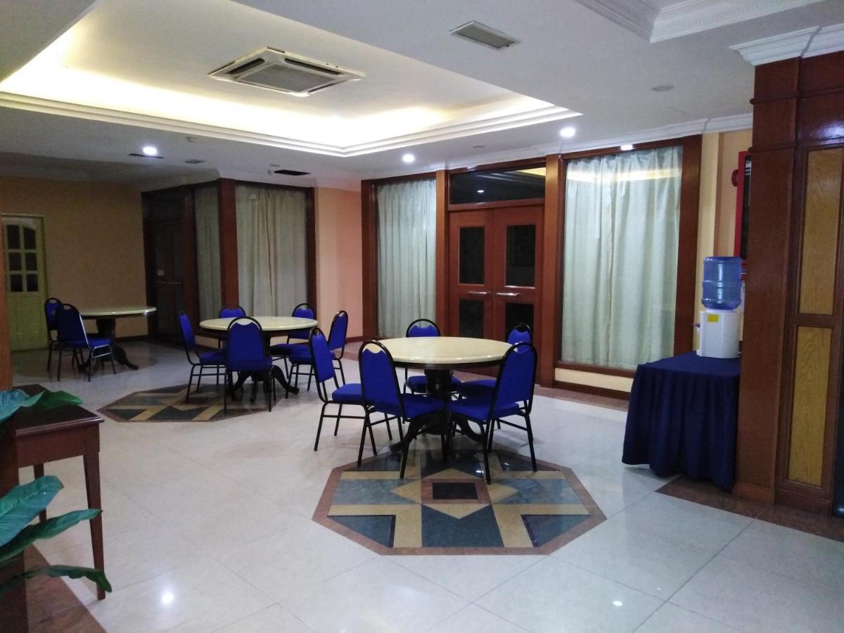 Sara Hotel Labuan Exterior foto