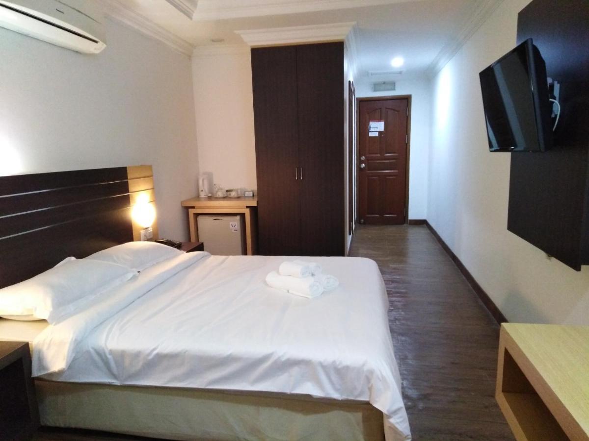 Sara Hotel Labuan Exterior foto